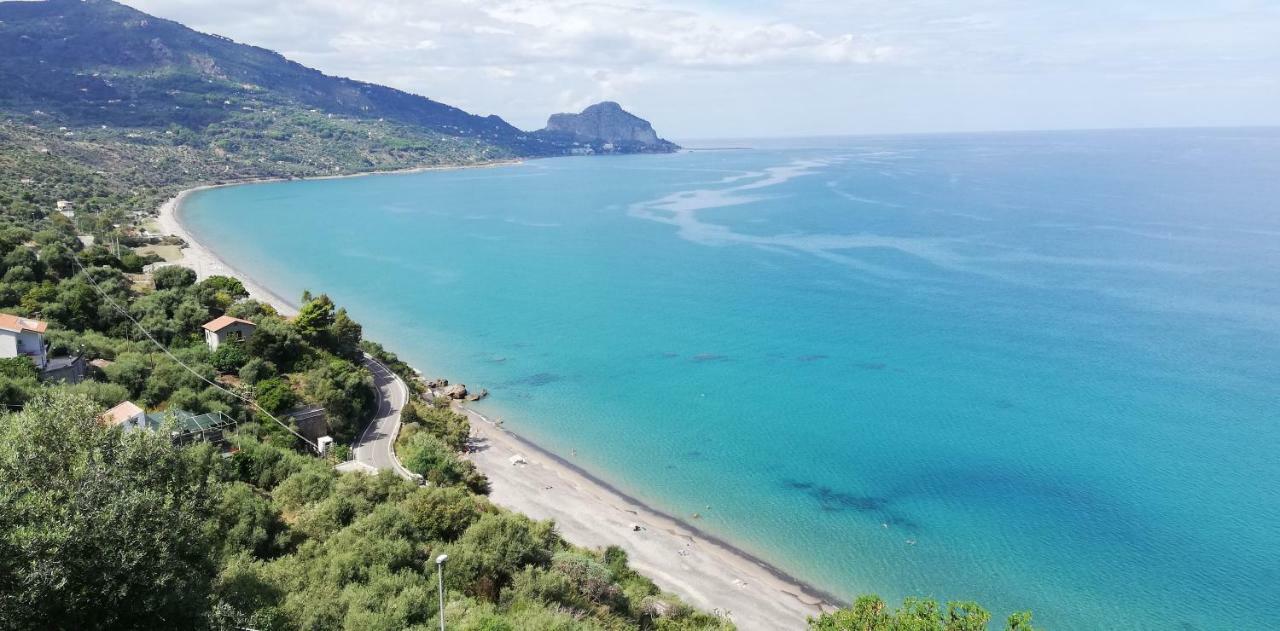 Of Eden Cefalu' Apartment